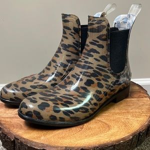 ALDO rain boots!
